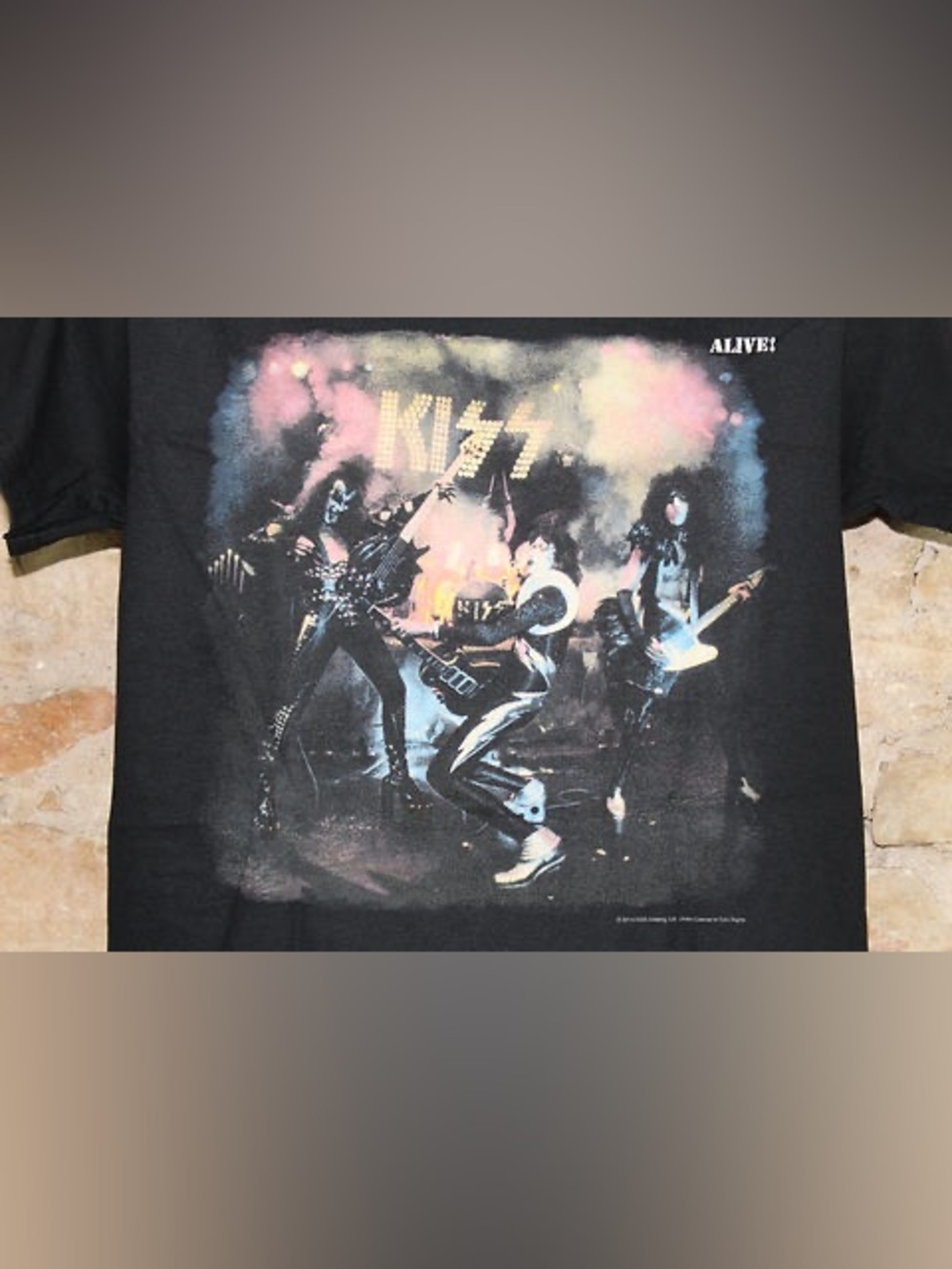 KISS 100% Cotton T-Shirt With KISS “Alive” Album Cover Graphic Size XL